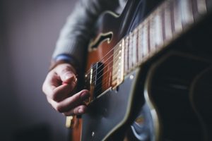 how to become a better guitarist